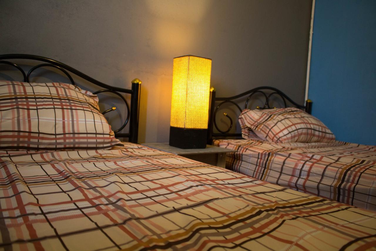 Ama Phuket Hostel Bagian luar foto