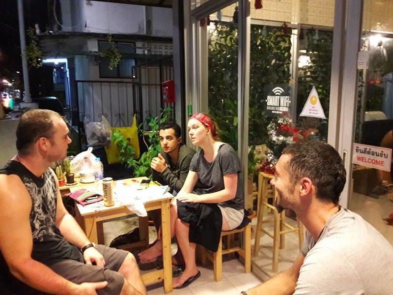 Ama Phuket Hostel Bagian luar foto