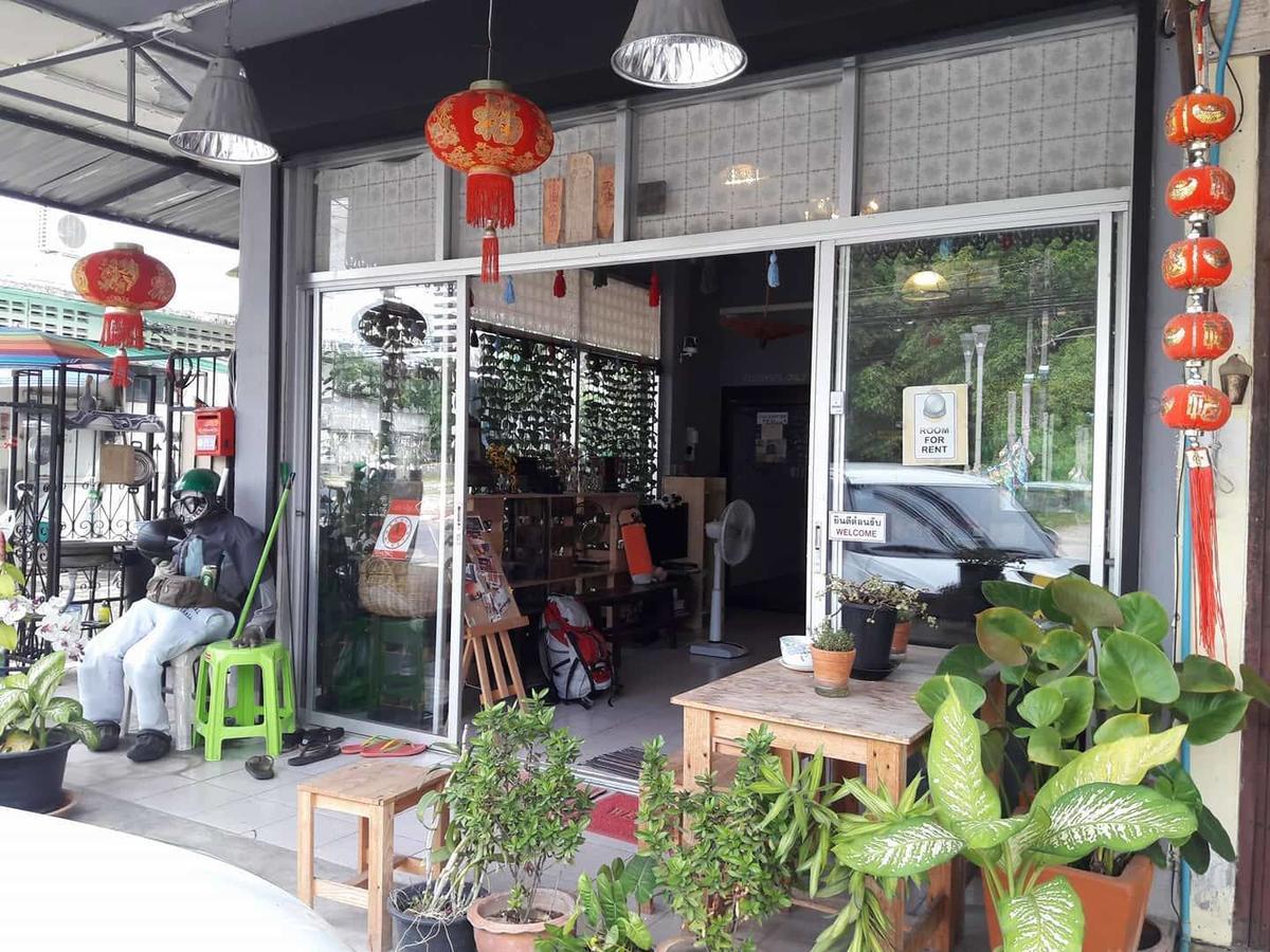 Ama Phuket Hostel Bagian luar foto