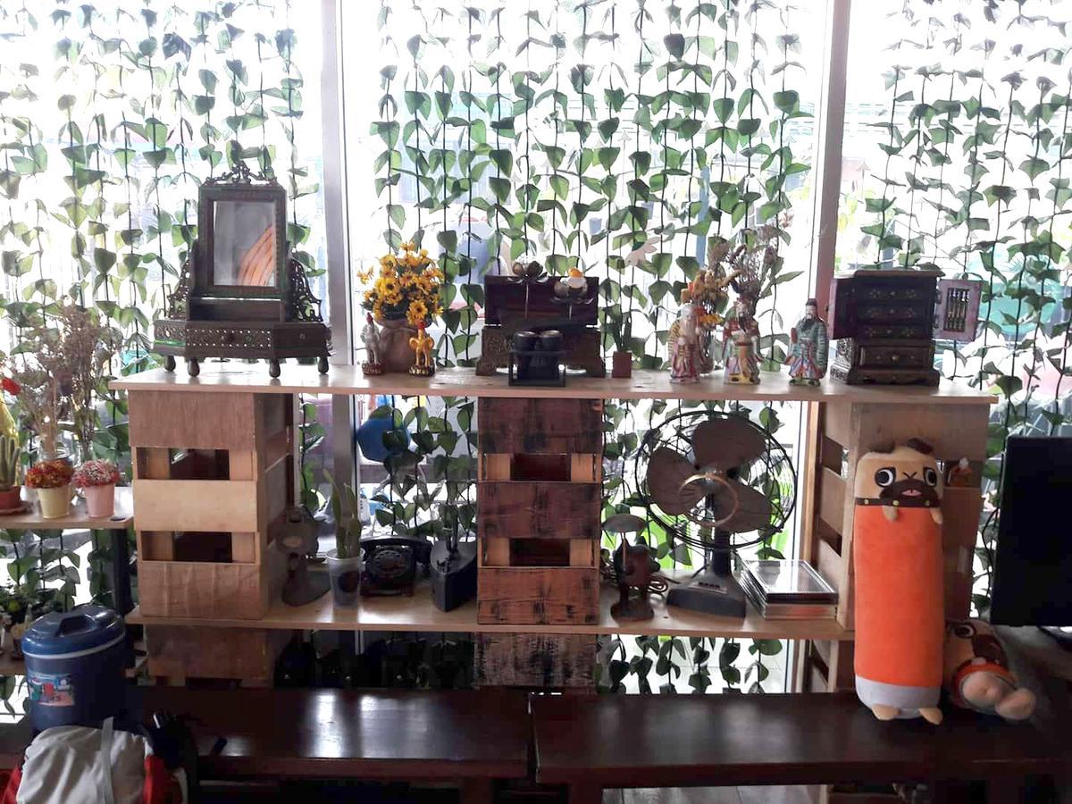 Ama Phuket Hostel Bagian luar foto